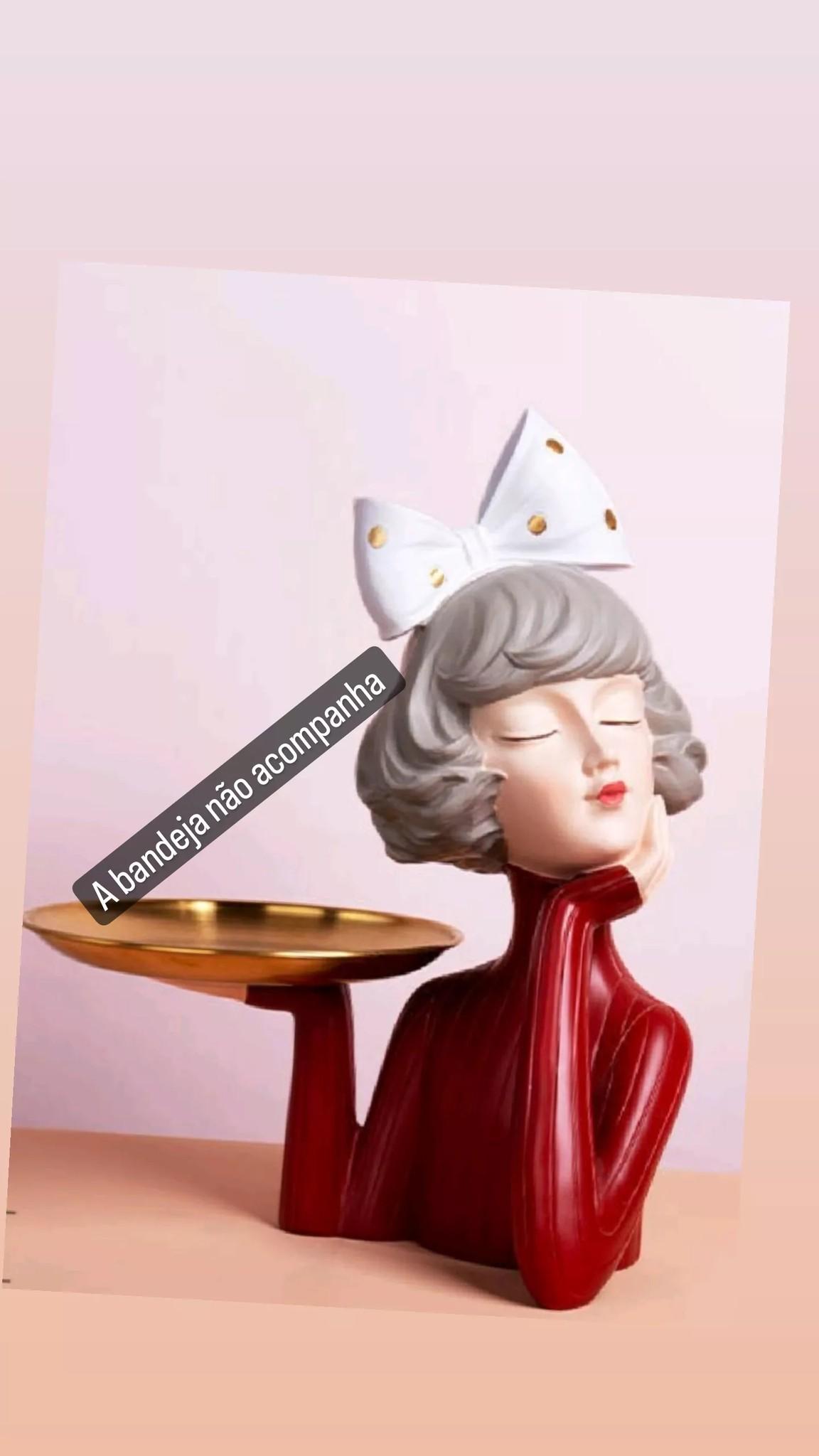 Boneca com apoio 31 cm